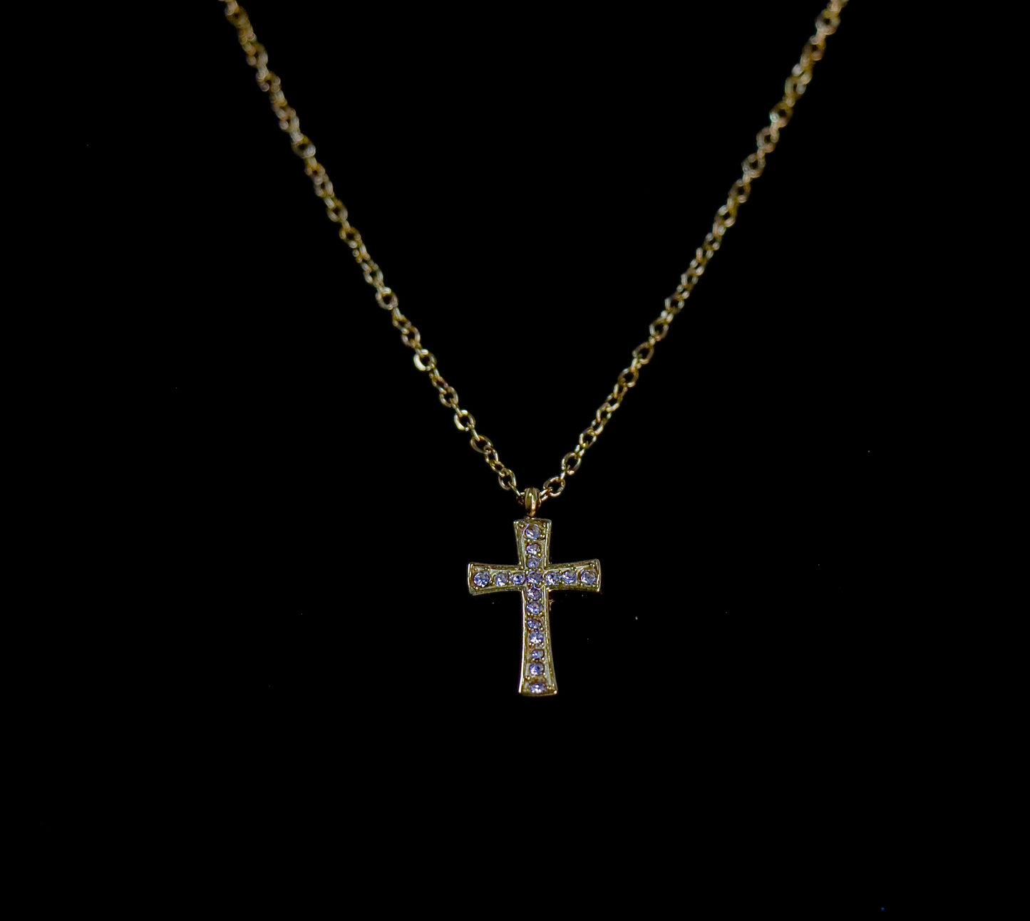 Collar Cruz Brillo Eterno